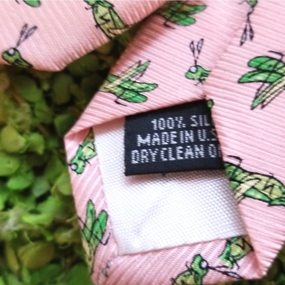 SOUTHERN PROPER Pink Katydid/Green Grasshopper Silk Tie. OS. - Picture 8 of 9